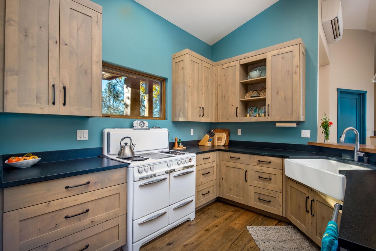 Detail Gallery Image 22 of 69 For 14444 Kodama Rd, Nevada City,  CA 95959 - 4 Beds | 2/1 Baths