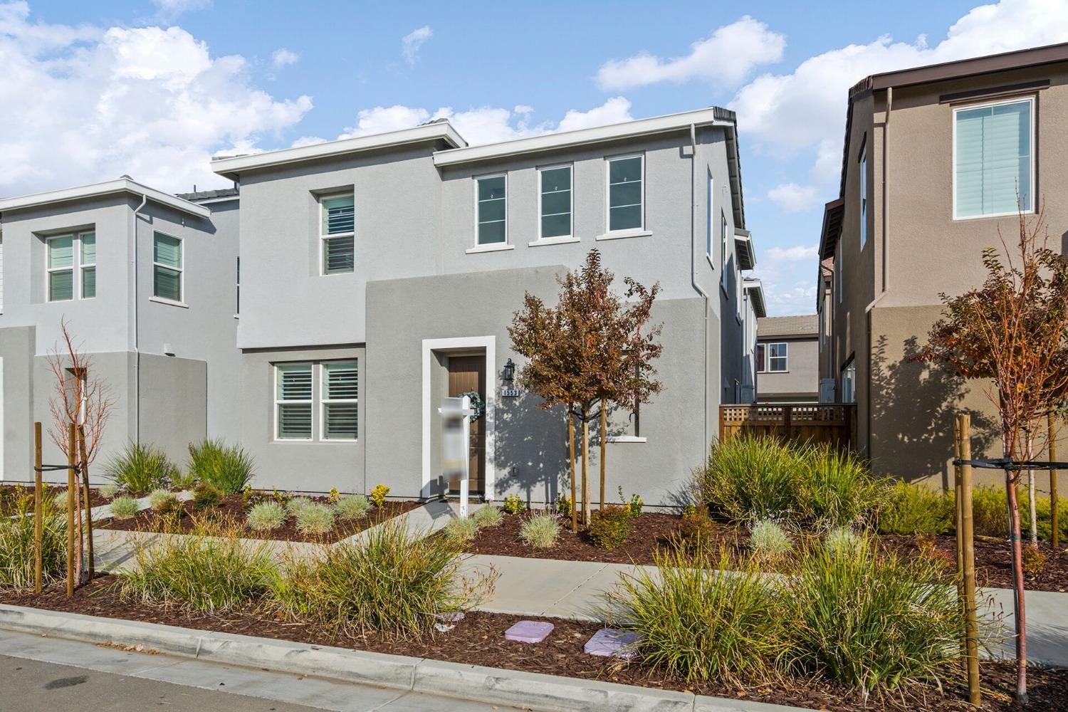 Photo of 1553 Marina Dr in Lathrop, CA