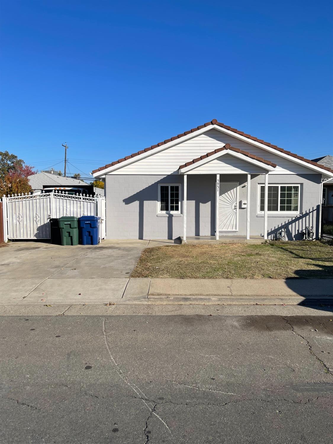 Photo of 5951 Sampson Blvd in Sacramento, CA