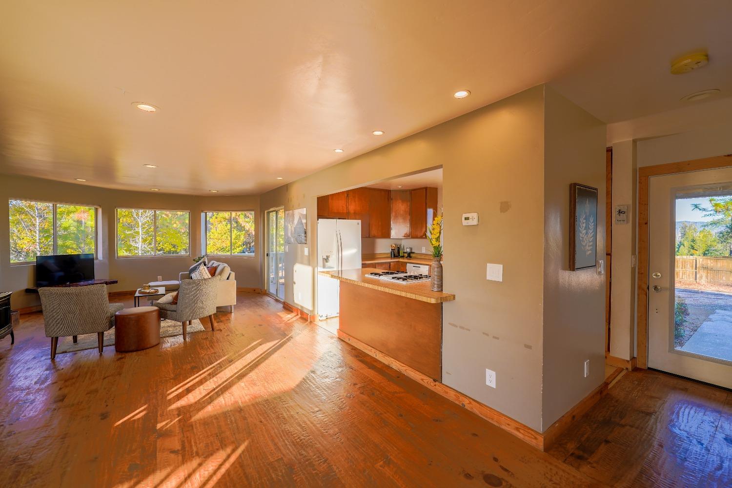 Detail Gallery Image 52 of 65 For 18070 Eaglenest Rd, Grass Valley,  CA 95945 - 2 Beds | 2/1 Baths