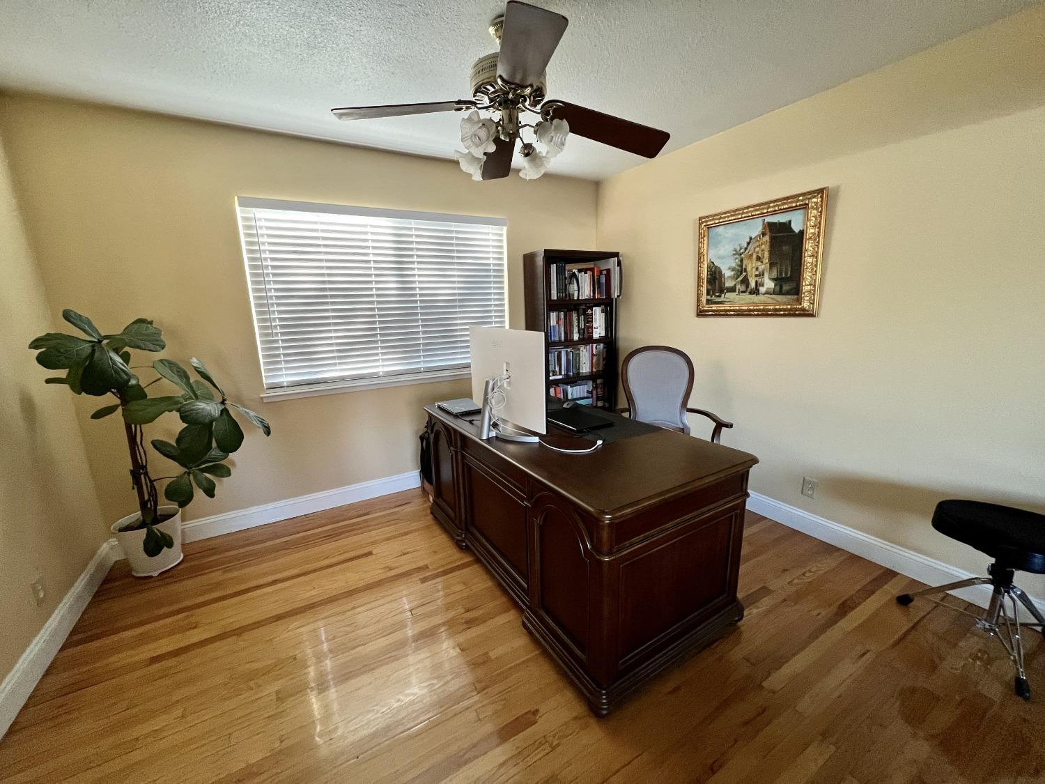 Detail Gallery Image 6 of 31 For 1453 Lucena Ct, San Jose,  CA 95132 - 4 Beds | 2/1 Baths