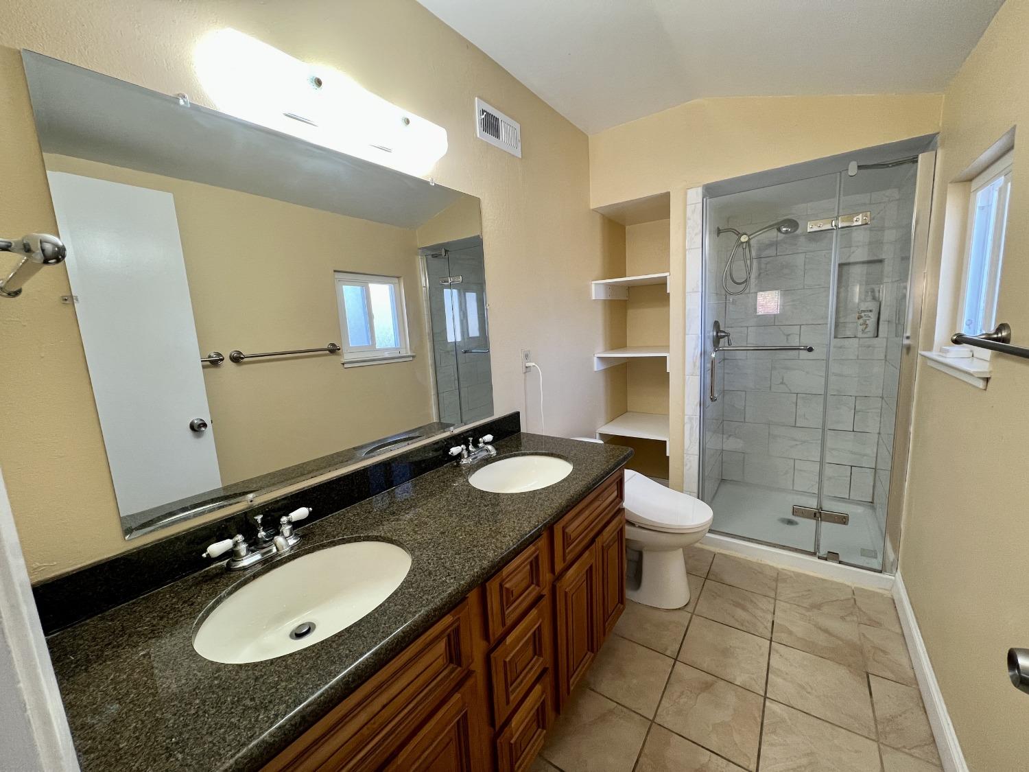 Detail Gallery Image 9 of 31 For 1453 Lucena Ct, San Jose,  CA 95132 - 4 Beds | 2/1 Baths