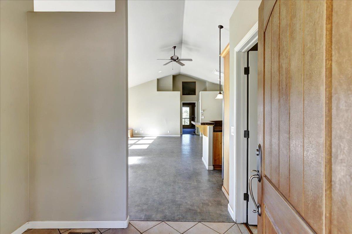 Detail Gallery Image 9 of 99 For 11485 Shepard Rd, –,  CA 95977 - 3 Beds | 2/1 Baths