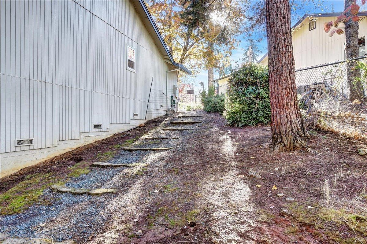 Detail Gallery Image 70 of 80 For 203 Jan Rd, Grass Valley,  CA 95945 - 3 Beds | 2 Baths