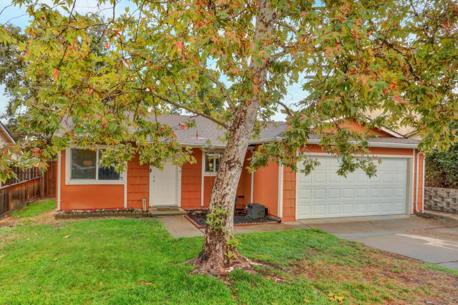 7314  Holbrook Way