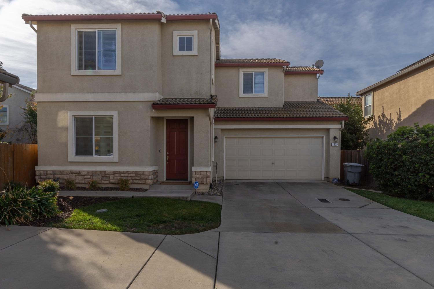 Detail Gallery Image 1 of 1 For 2839 Crested St, West Sacramento,  CA 95691 - 3 Beds | 2/1 Baths