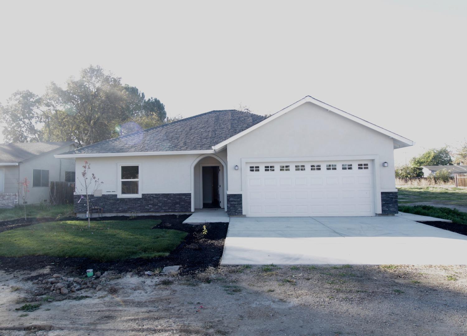 Photo of 125 Tuttle Ln in Colusa, CA