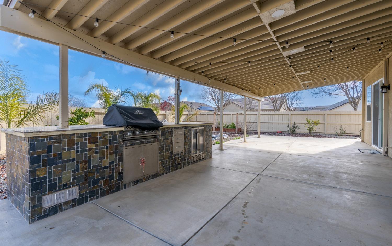 Detail Gallery Image 7 of 28 For 1746 Cobblefield Ln, Los Banos,  CA 93635 - 4 Beds | 2 Baths