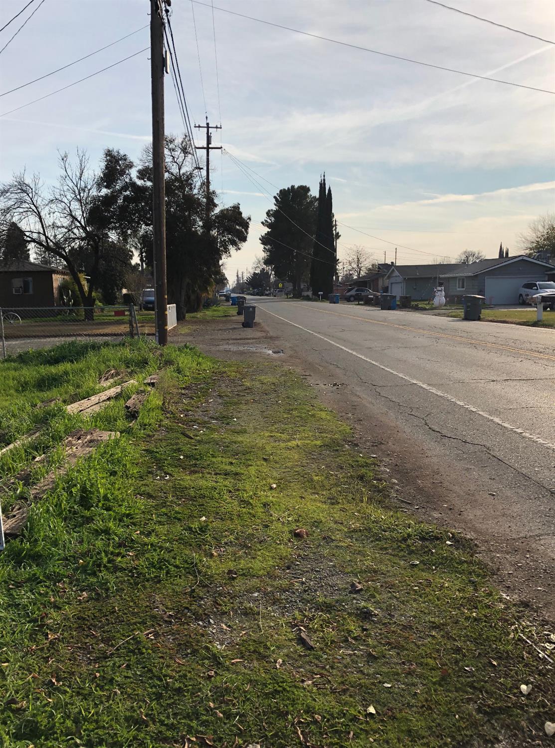 Hooper Road, Yuba City, California image 5