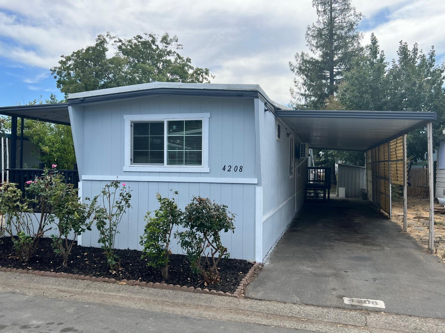 Photo of 4208 Ticonderoga Ln in North Highlands, CA