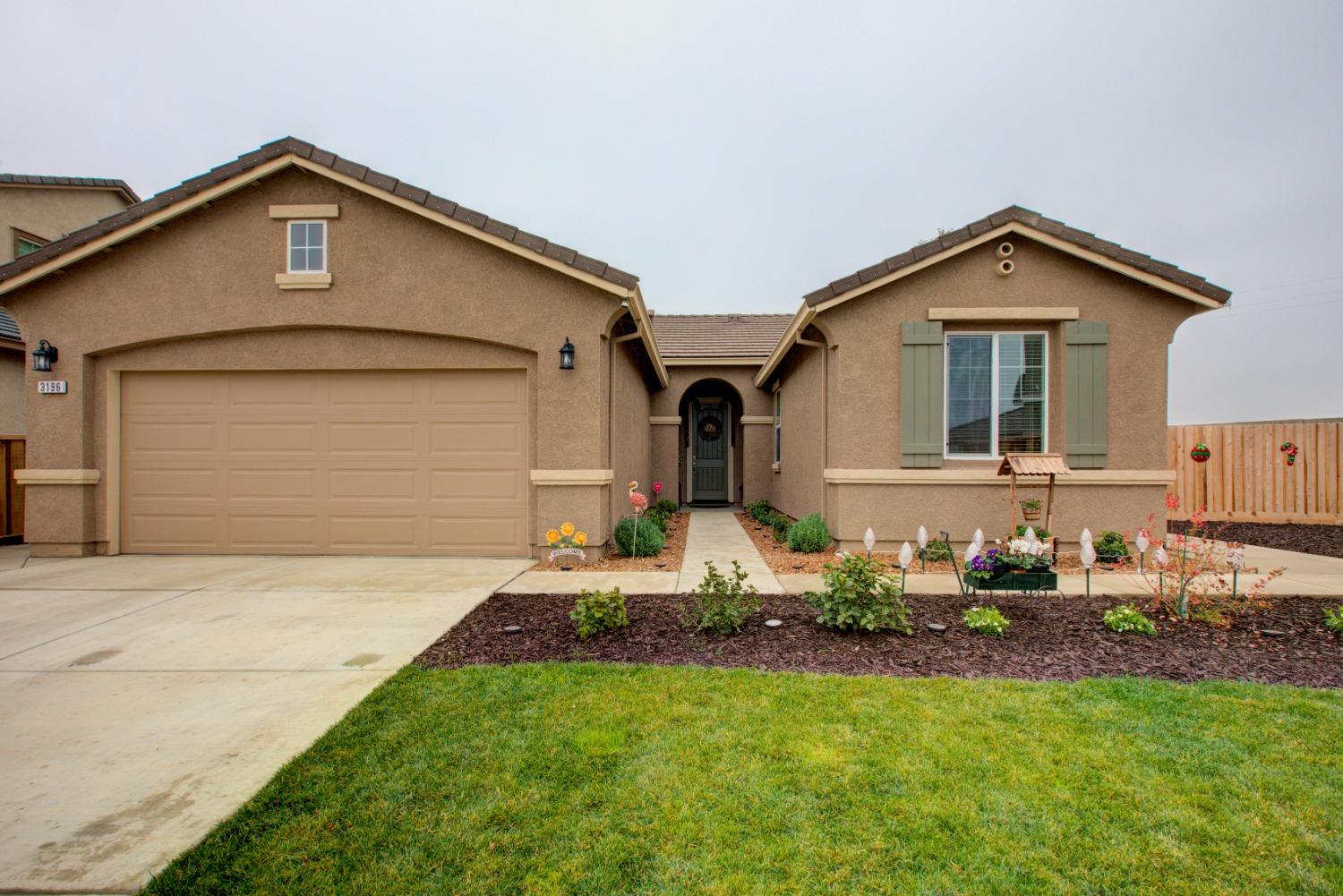 Photo of 3196 Gardenia Ave in Merced, CA