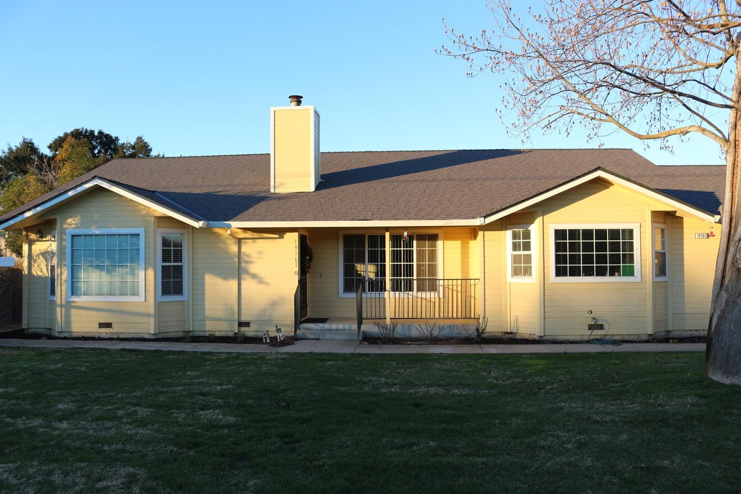 19161 E River Road, Ripon, CA 95366