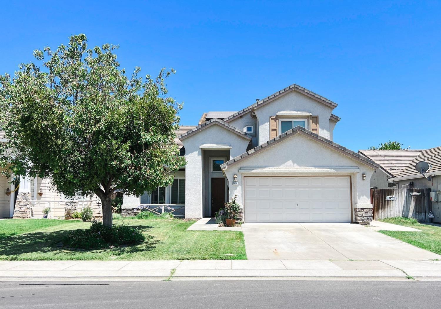 Detail Gallery Image 1 of 1 For 2014 Hyde Park Pl, Manteca,  CA 95336 - 4 Beds | 3 Baths