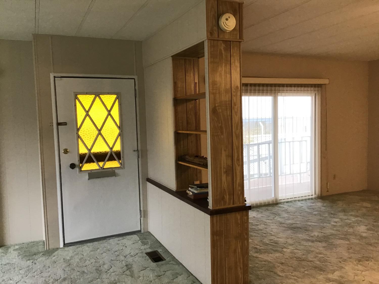 Detail Gallery Image 6 of 43 For 210 San Juan, Lodi,  CA 95240 - 2 Beds | 2 Baths