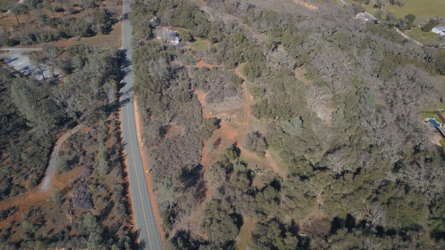 Photo of 5195 Deer Valley Rd in Rescue, CA