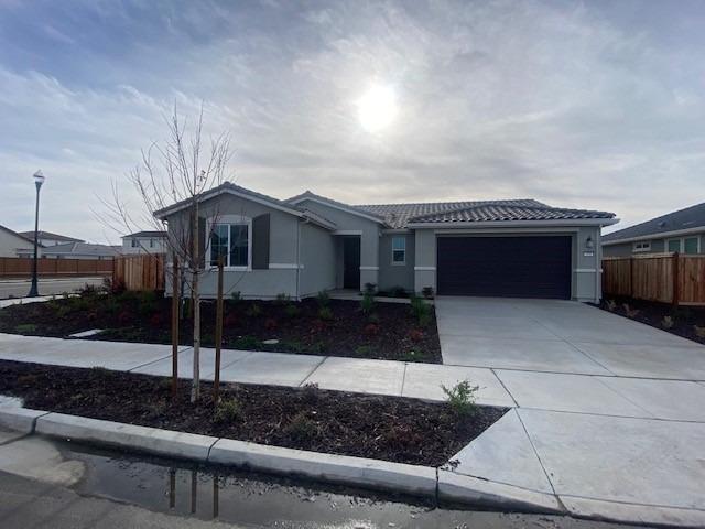 Detail Gallery Image 1 of 1 For 450 Central Pacific St, Lathrop,  CA 95330 - 4 Beds | 2 Baths