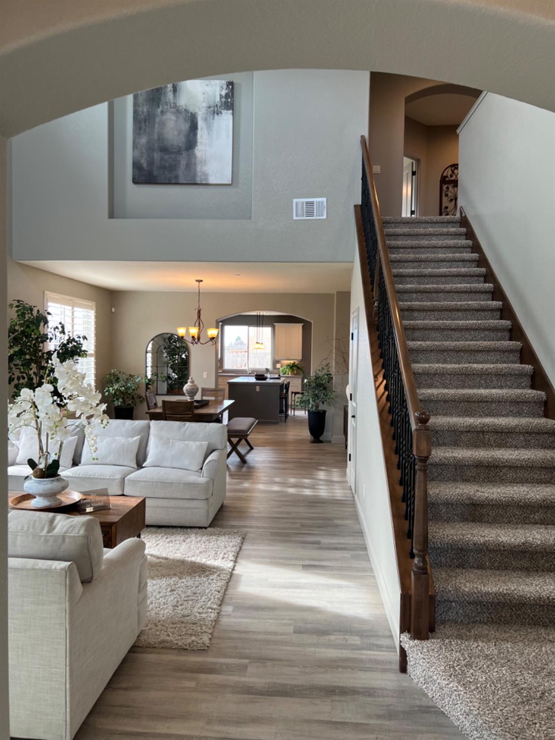 Detail Gallery Image 4 of 32 For 8661 Villa Cordoba Ave, Hilmar,  CA 95324 - 4 Beds | 2/1 Baths