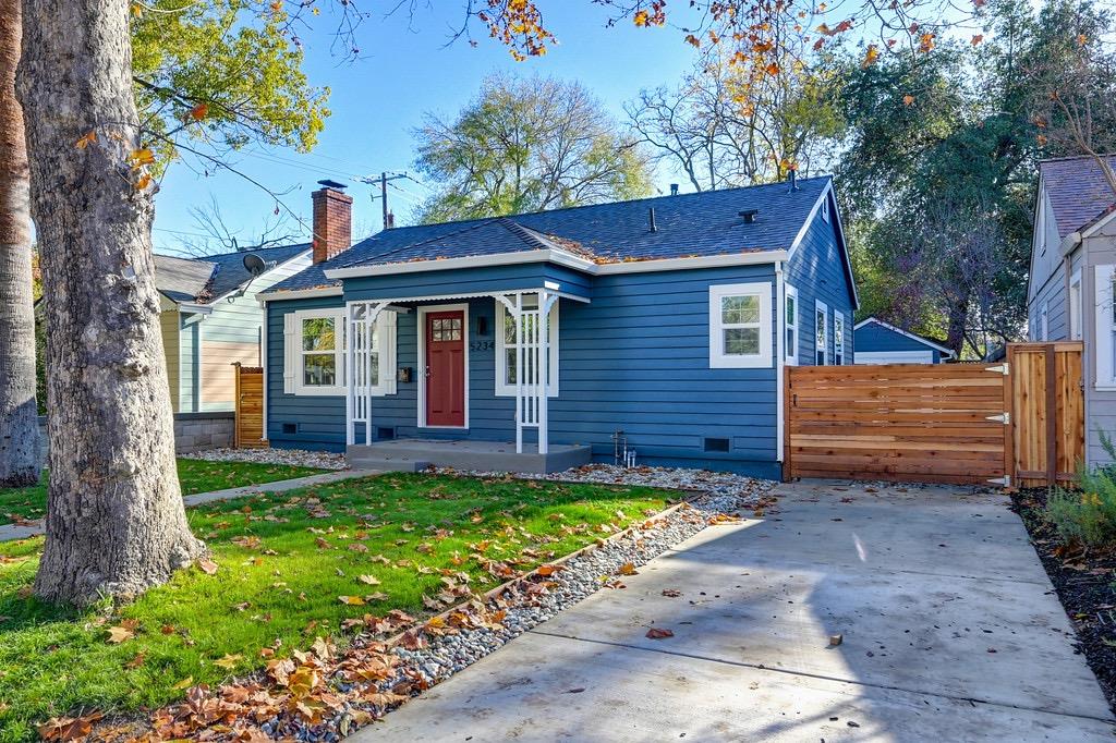 Photo of 5234 9th Ave in Sacramento, CA