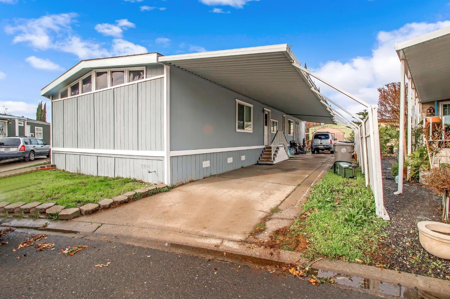 Photo of 220 California Loop in Sacramento, CA