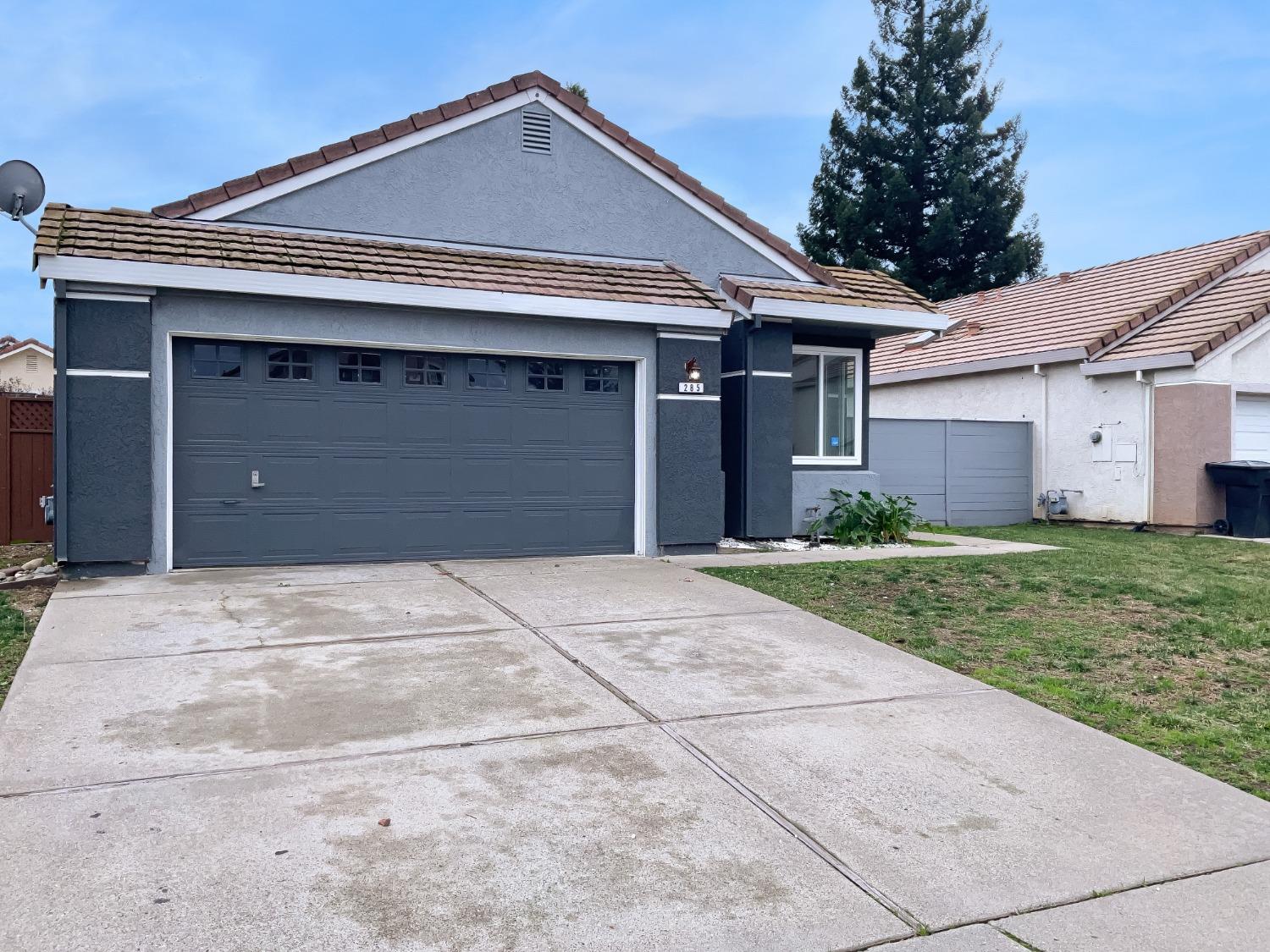 Photo of 285 Union St in Roseville, CA