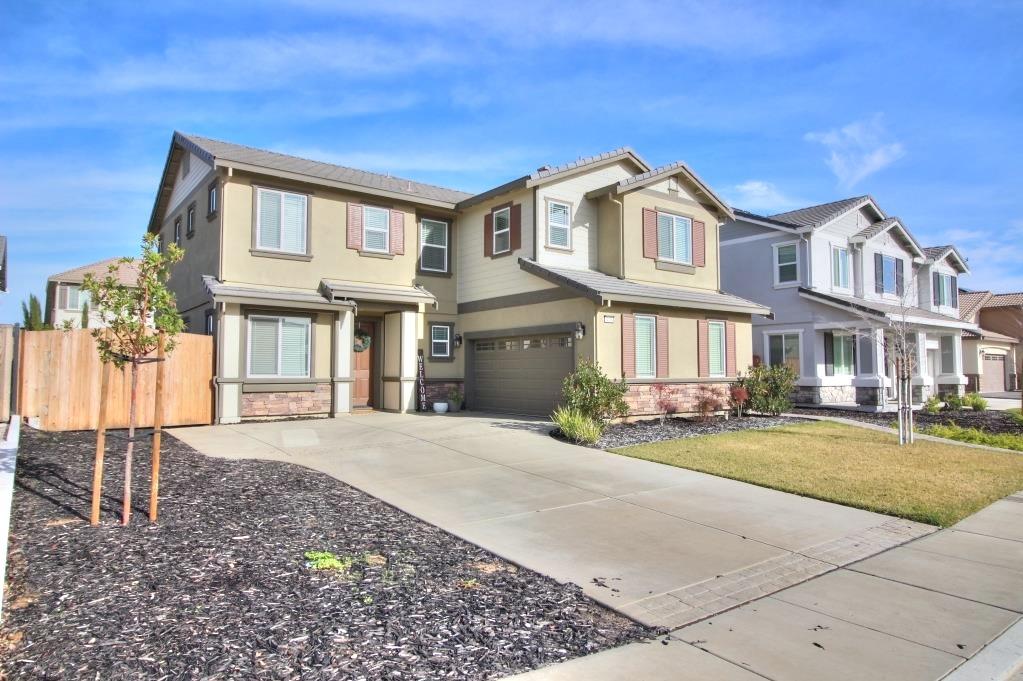 Photo of 420 Diamond Peak Ln in Oakley, CA