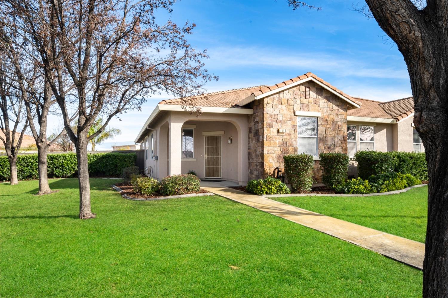 Photo of 210 N Mill Valley Cir in Sacramento, CA