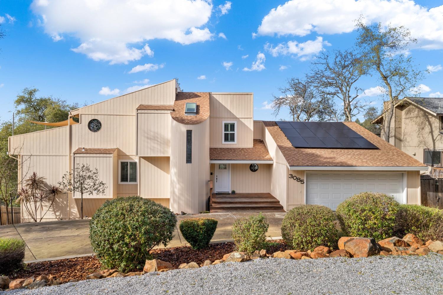 Cameron Park - Contemporary Remodel