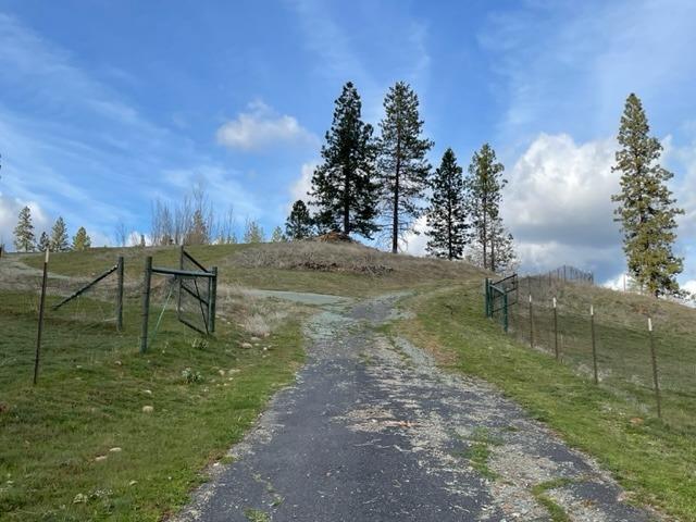 W Old Emigrant Trail, Mountain Ranch, California image 5