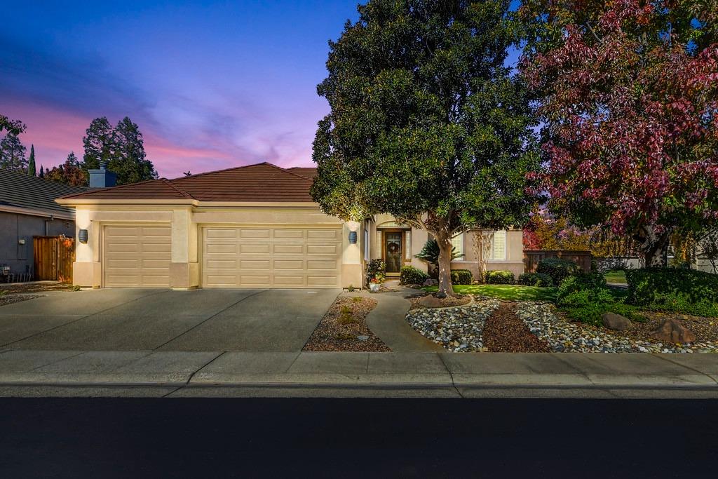 Detail Gallery Image 1 of 1 For 3141 Shelter Cove Ln, Elk Grove,  CA 95758 - 3 Beds | 2/1 Baths