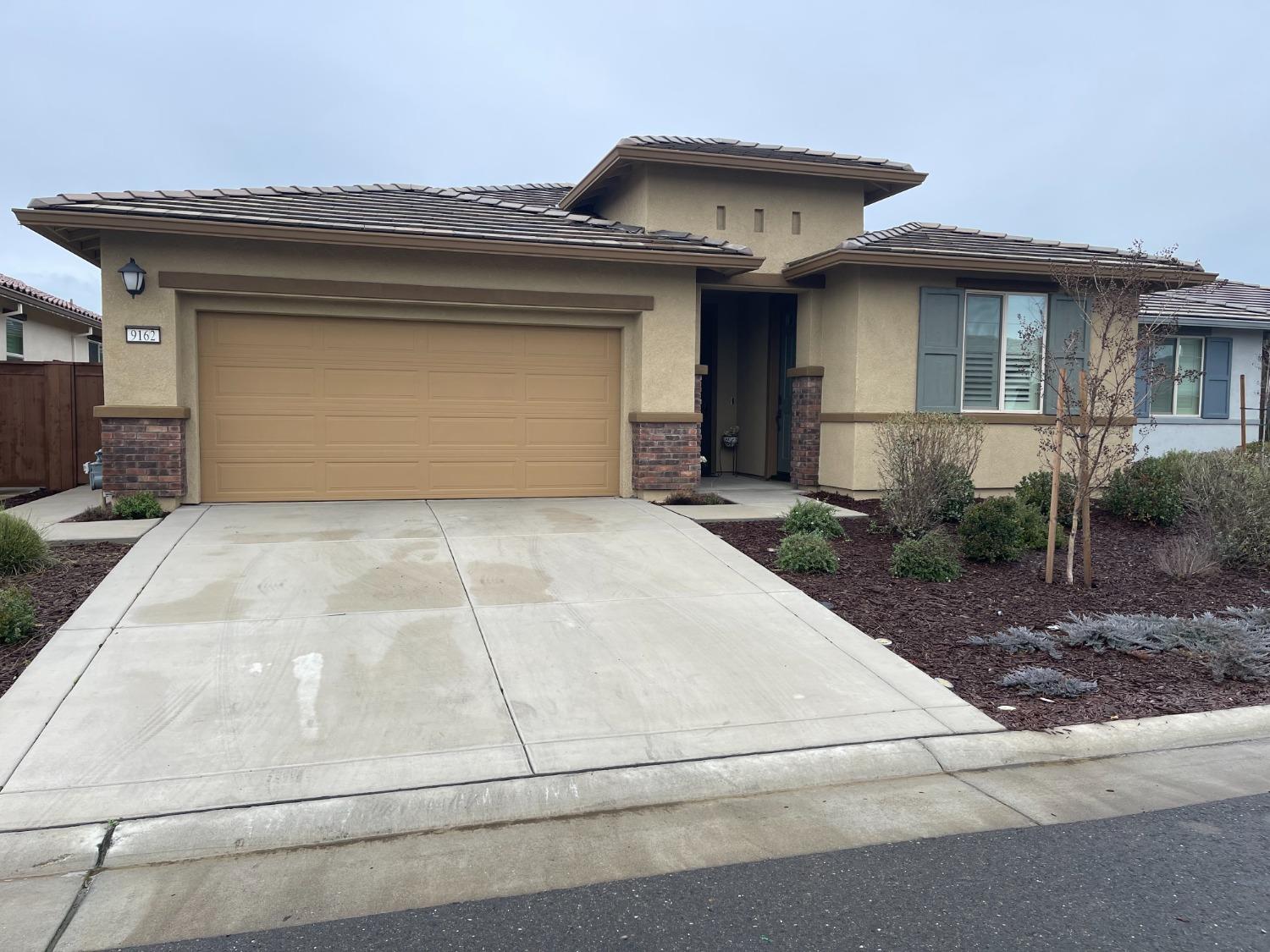 Photo of 9162 Summer Holly Wy in Sacramento, CA