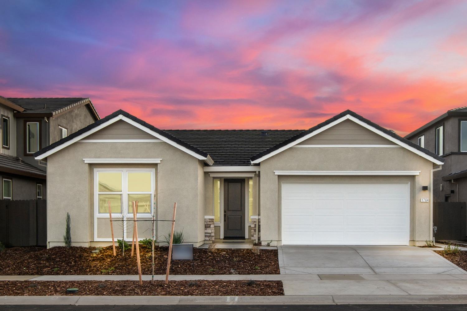 Photo of 1764 Santa Cruz Dr in Plumas Lake, CA
