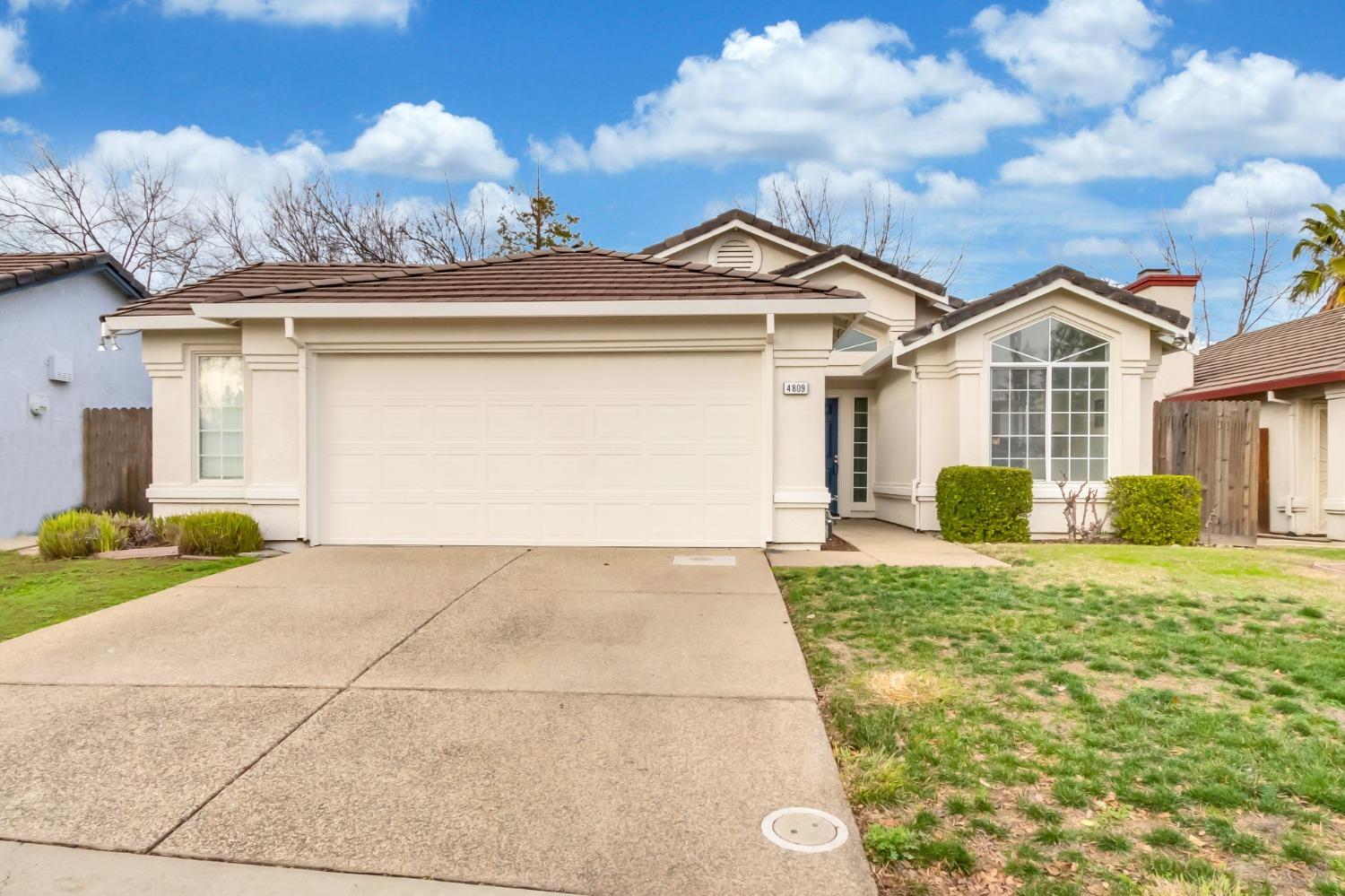 Photo of 4809 Morgan Oak Wy in Antelope, CA