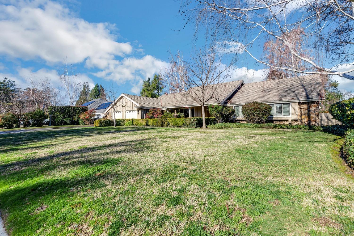Photo of 44312 S El Macero Dr in El Macero, CA