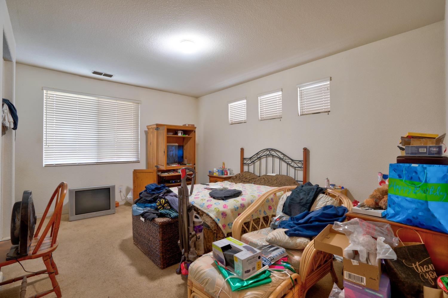 Detail Gallery Image 13 of 20 For 1431 Capitola Ct, Merced,  CA 95348 - 4 Beds | 2 Baths