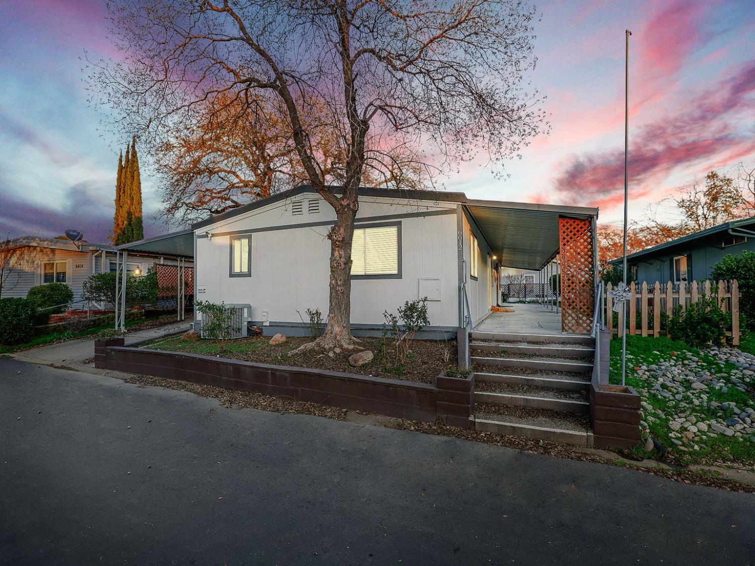 Photo of 6612 Silver Springs Ct in Citrus Heights, CA