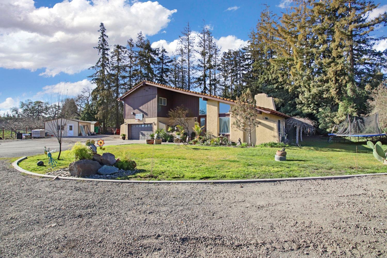 Detail Gallery Image 6 of 51 For 5830 E Ashley Ln, Stockton,  CA 95212 - 3 Beds | 3 Baths
