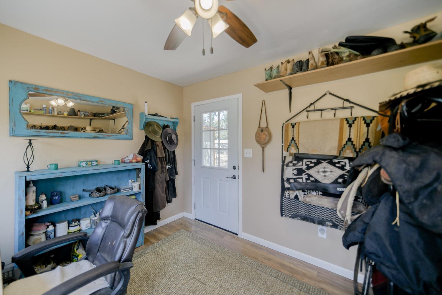 Detail Gallery Image 15 of 22 For 22270 E Oly Way, Red Bluff,  CA 96080 - 3 Beds | 2 Baths