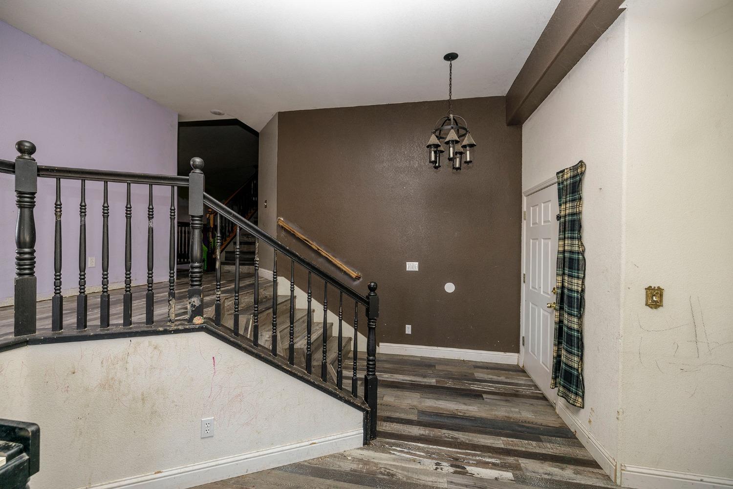 Detail Gallery Image 5 of 45 For 1422 via Fraga, Gustine,  CA 95322 - 7 Beds | 4 Baths