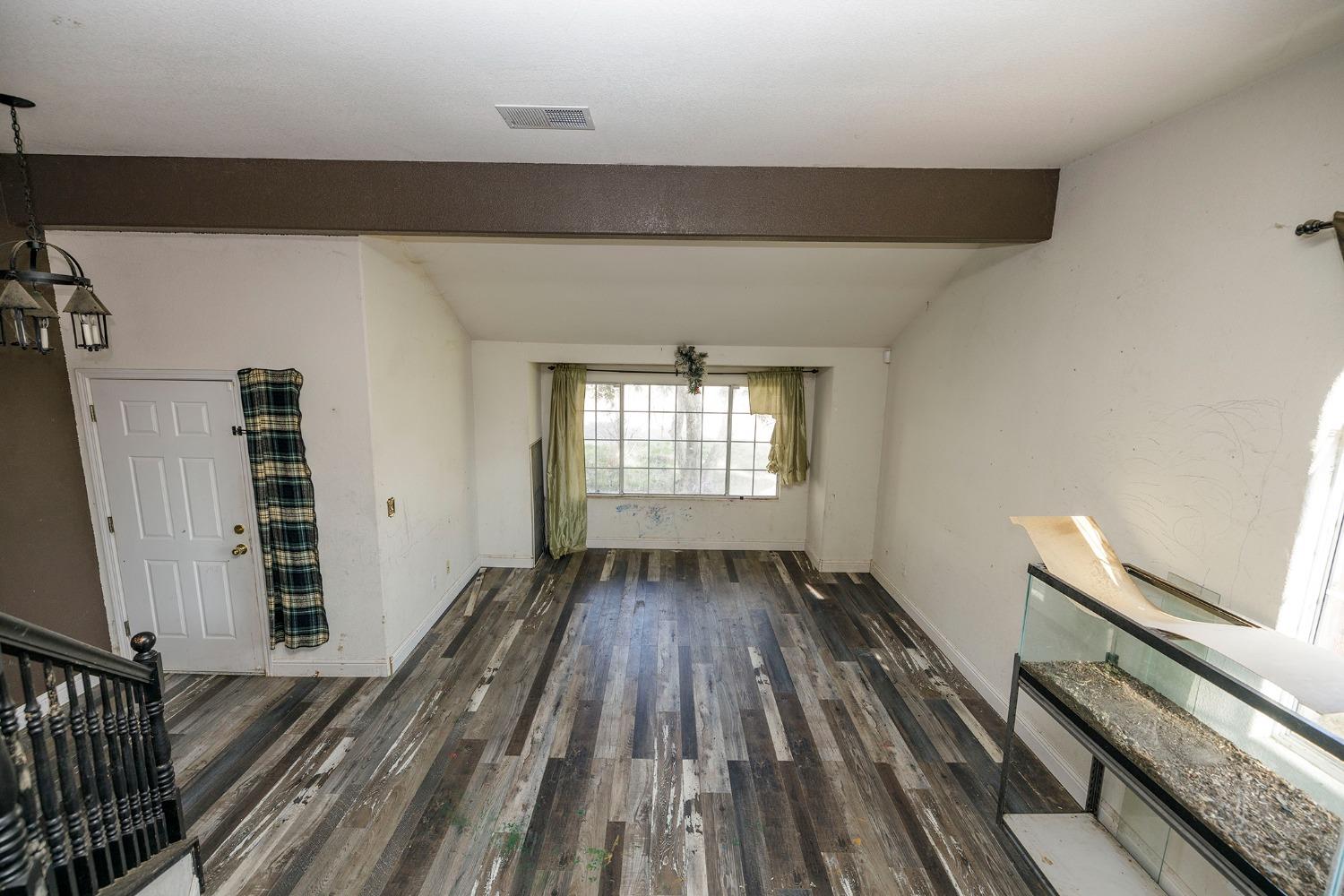Detail Gallery Image 7 of 45 For 1422 via Fraga, Gustine,  CA 95322 - 7 Beds | 4 Baths