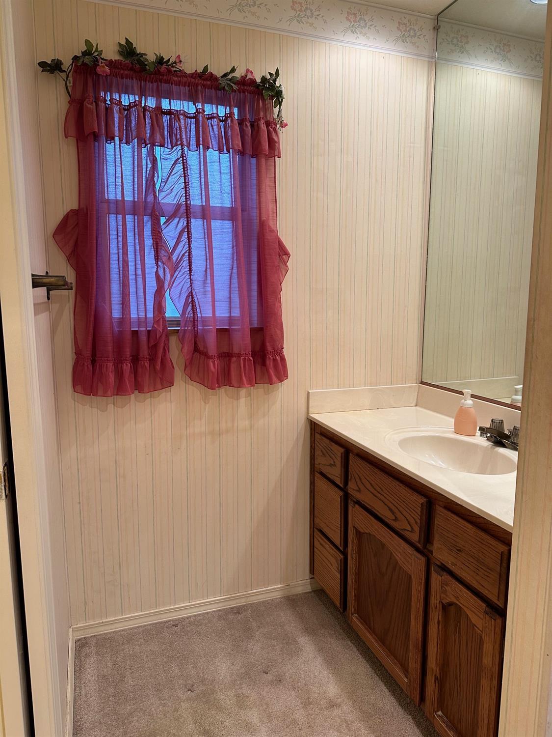 Detail Gallery Image 19 of 24 For 1158 Jonathan Ct, Red Bluff,  CA 96080 - 3 Beds | 2/1 Baths