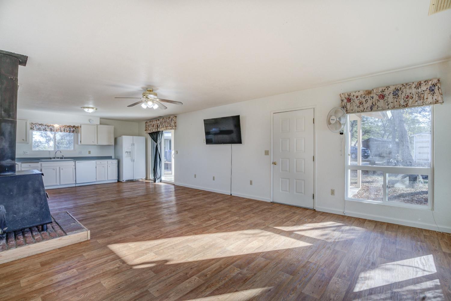 Detail Gallery Image 28 of 73 For 18020 Benson Rd, Cottonwood,  CA 96022 - 4 Beds | 3 Baths