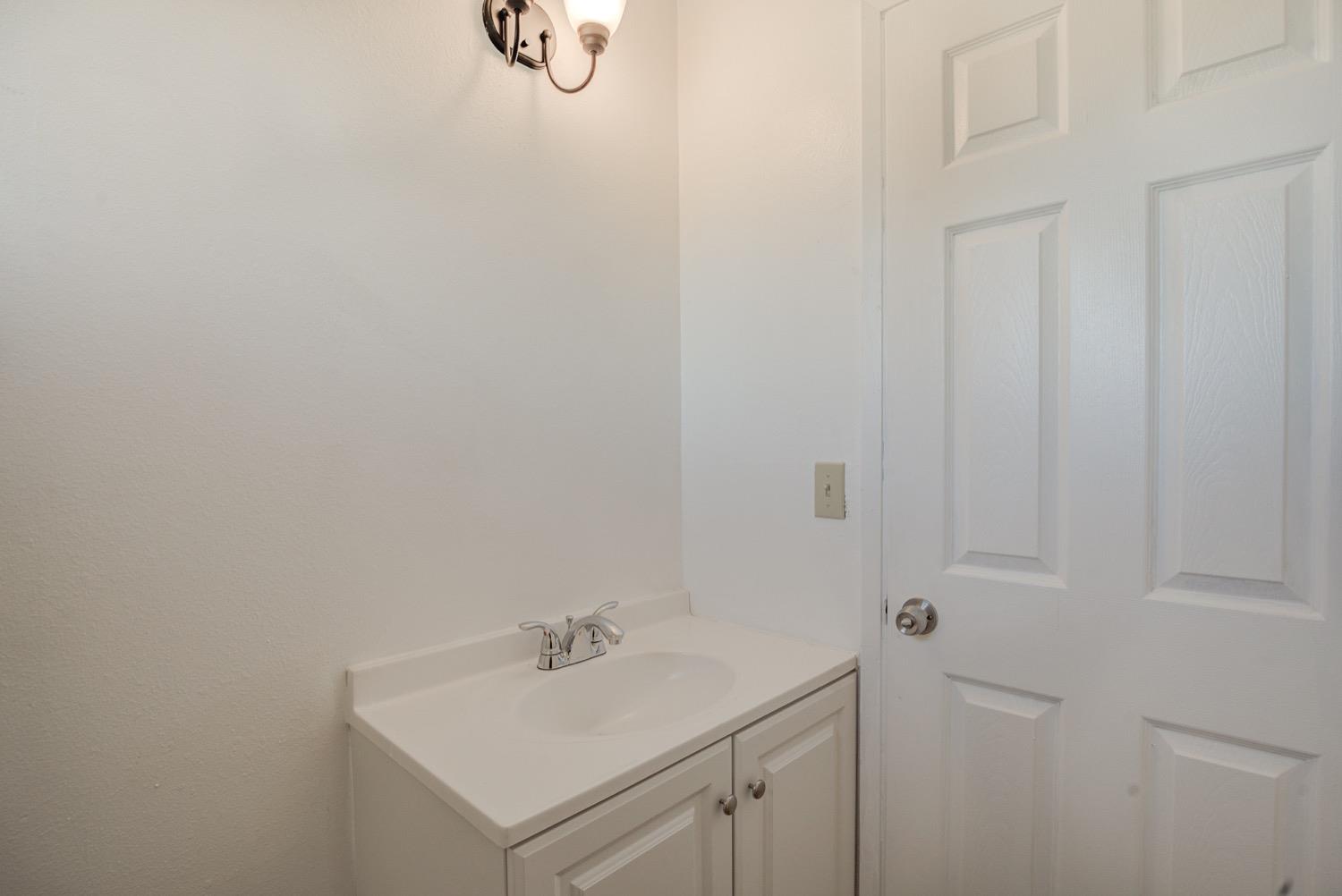 Detail Gallery Image 13 of 73 For 18020 Benson Rd, Cottonwood,  CA 96022 - 4 Beds | 3 Baths