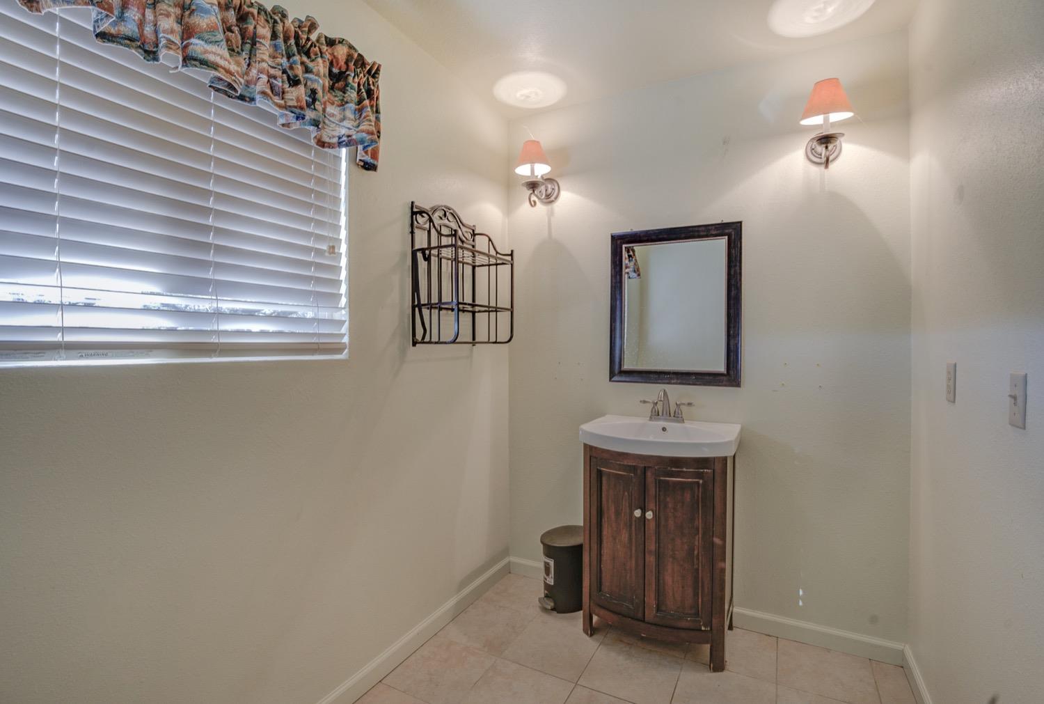 Detail Gallery Image 47 of 73 For 18020 Benson Rd, Cottonwood,  CA 96022 - 4 Beds | 3 Baths