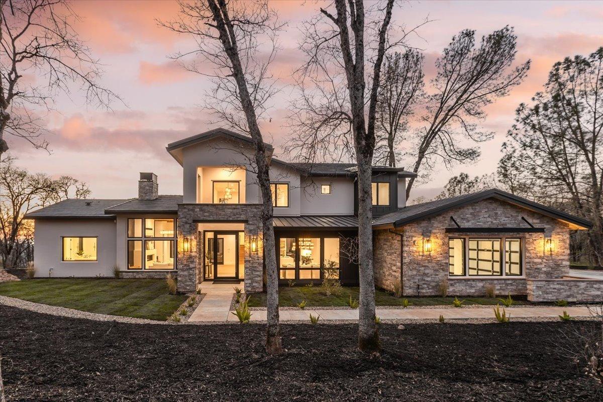 10150  Coyote Ridge Court