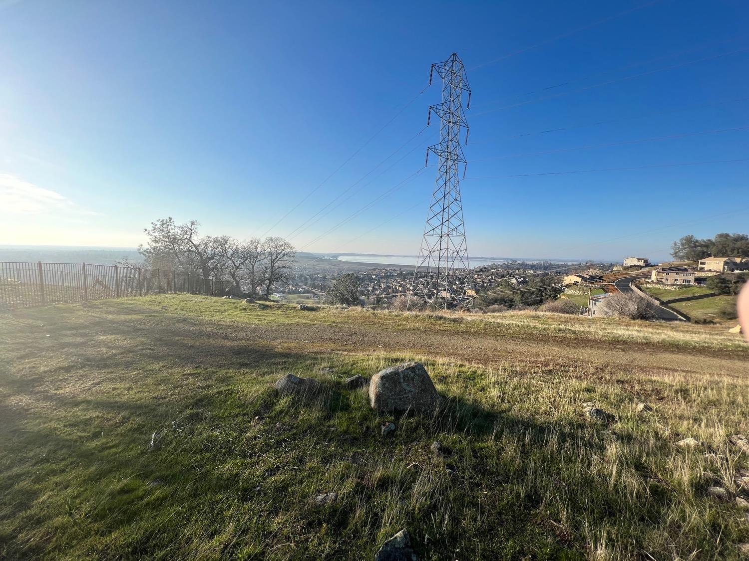 Photo of 990 Belfiore Ct in El Dorado Hills, CA