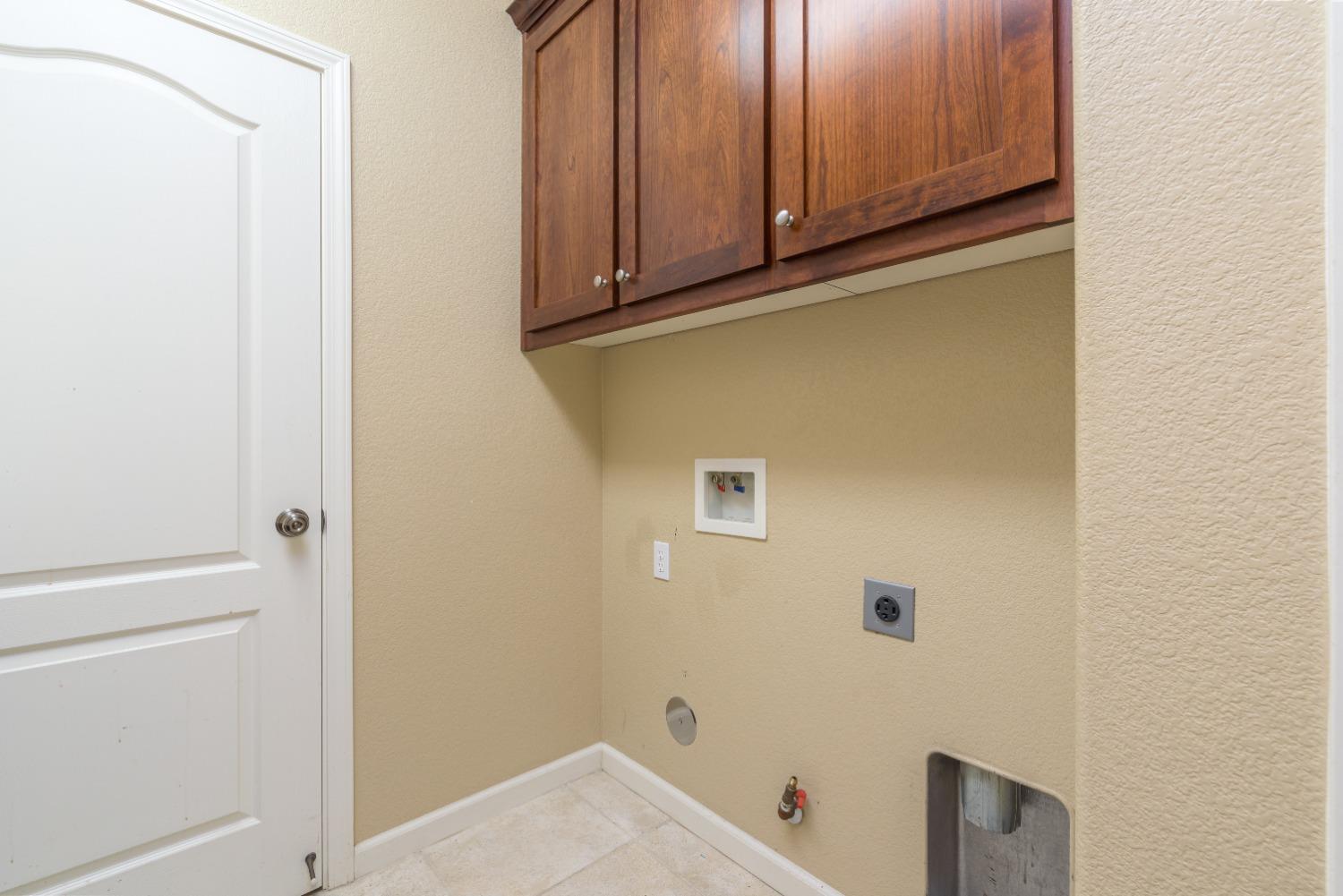 Detail Gallery Image 30 of 44 For 4003 St Remy Ct, Merced,  CA 95348 - 3 Beds | 2/1 Baths