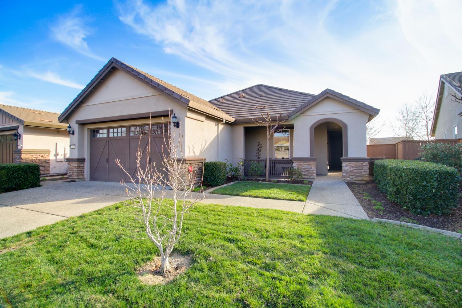 Photo of 7420 Foxburgh Ct in Elk Grove, CA