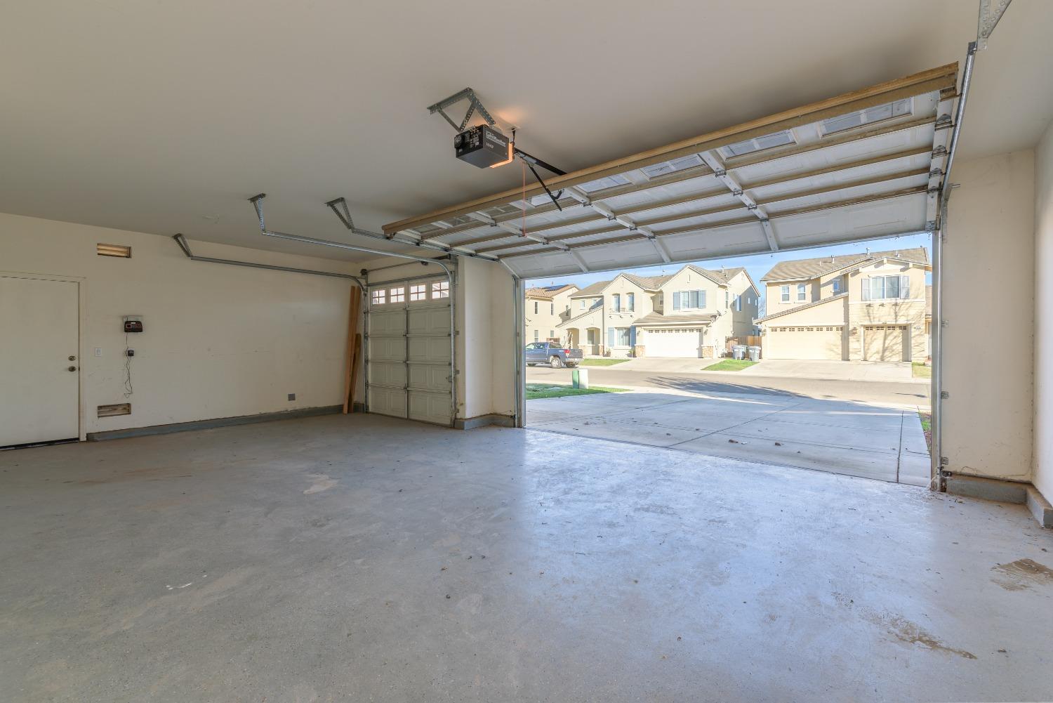 Detail Gallery Image 31 of 44 For 4003 St Remy Ct, Merced,  CA 95348 - 3 Beds | 2/1 Baths