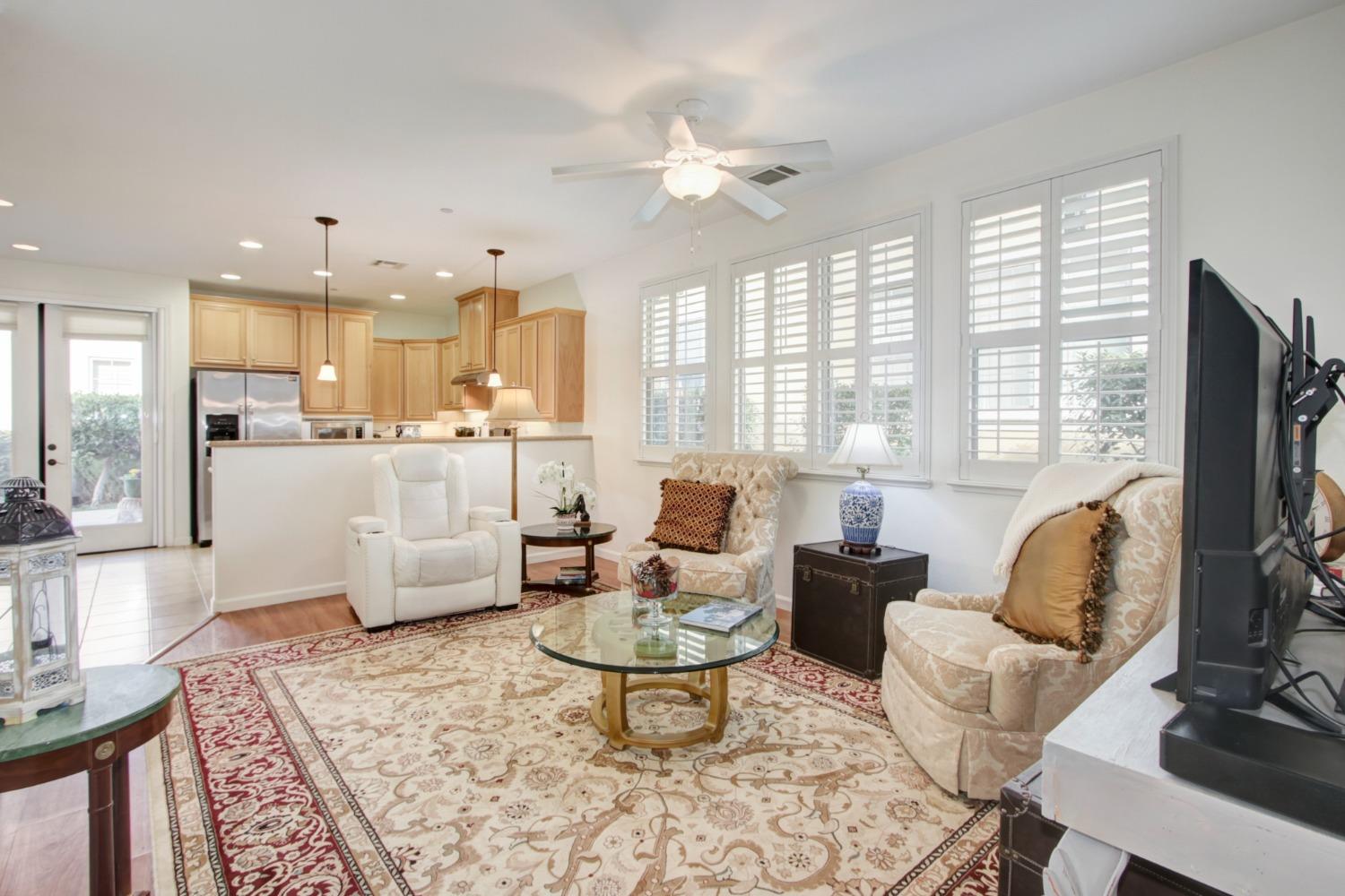 Photo 3 for Listing #223007250