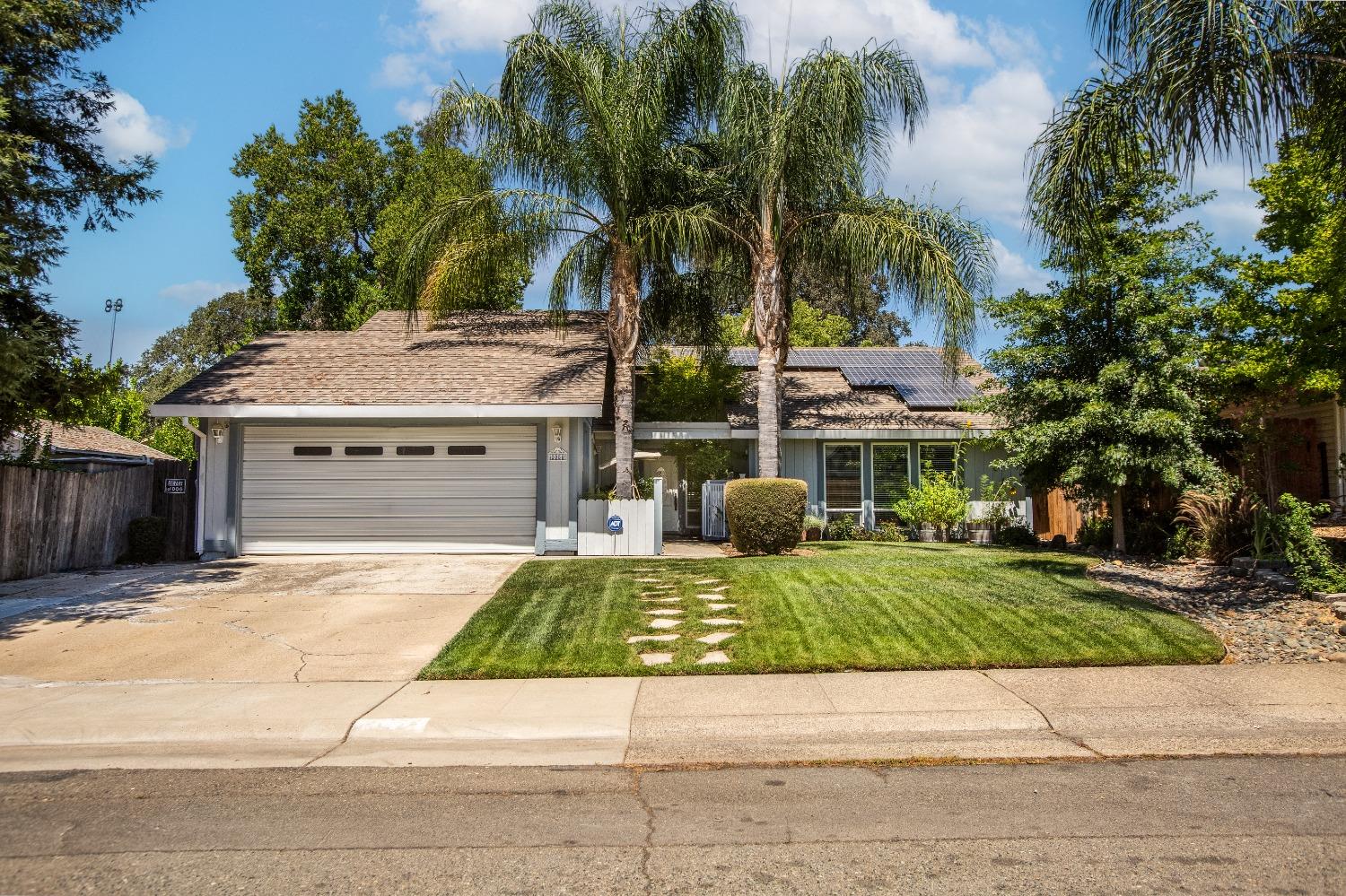 Photo of 8085 Debbie Ann Ct in Citrus Heights, CA
